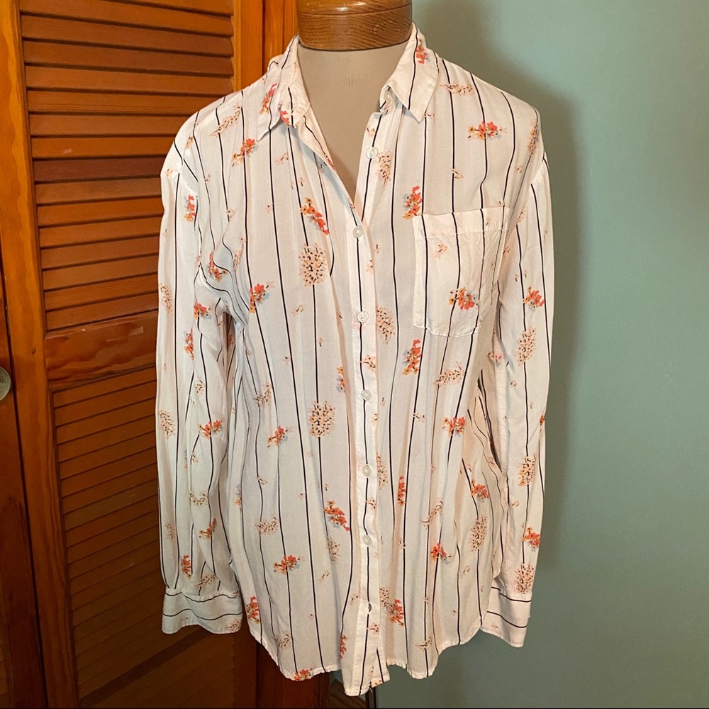 A new day Floral Button Down Blouse